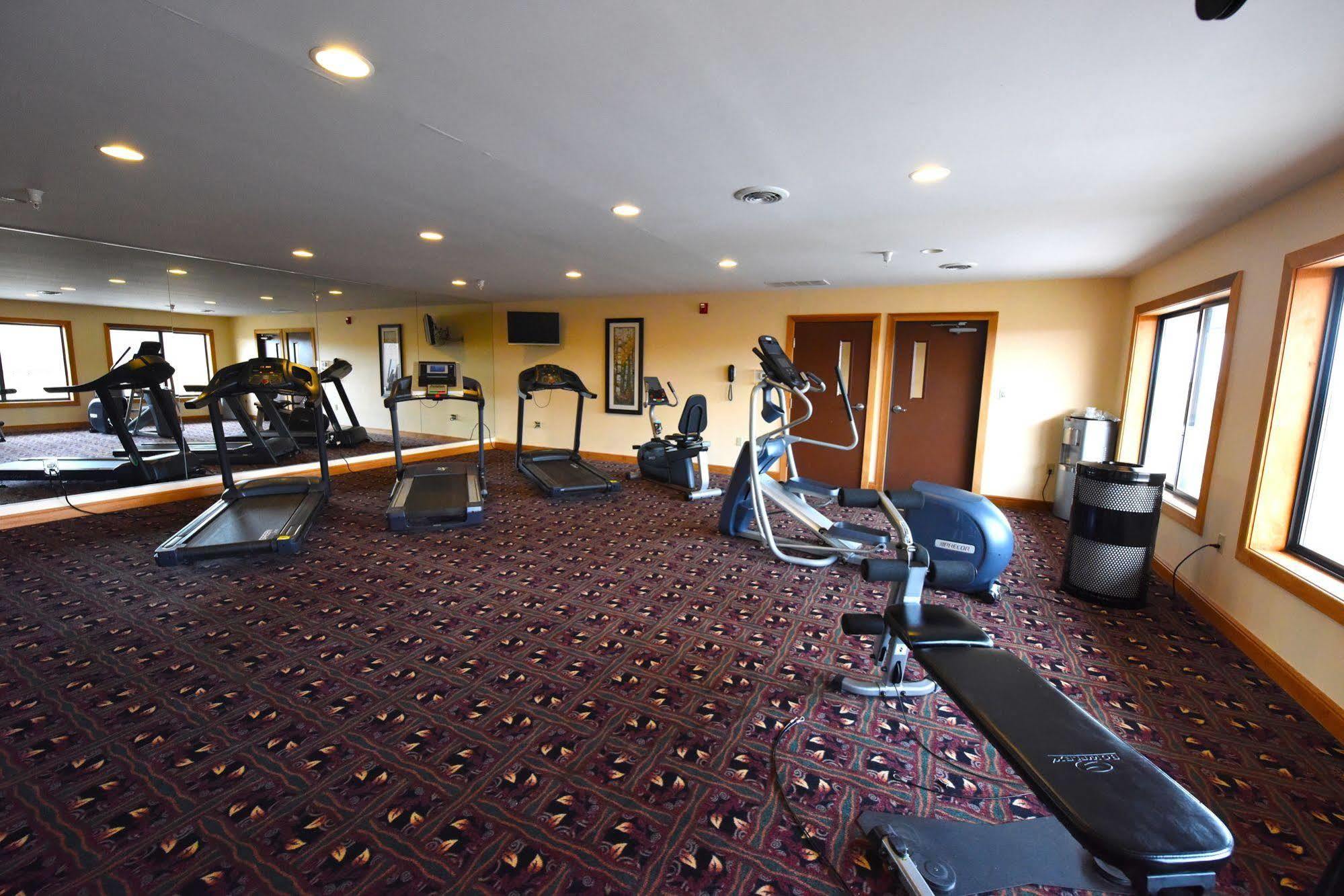 Best Western Plus Dockside Waterfront Inn Mackinaw City Exteriör bild