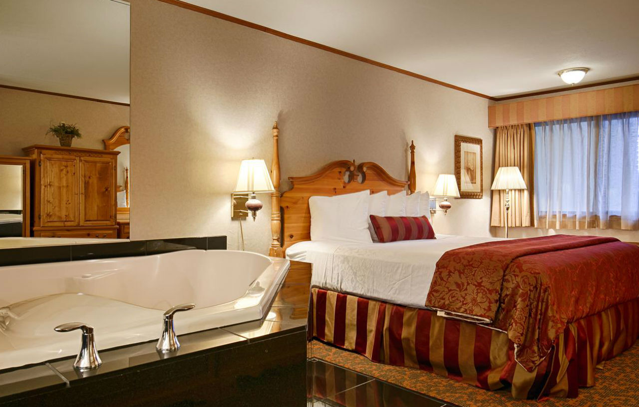 Best Western Plus Dockside Waterfront Inn Mackinaw City Exteriör bild